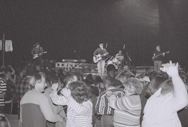 Crowd - Friday